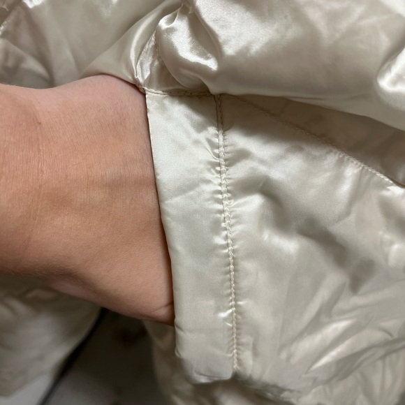 Brand New! Women’s cream puffer jacket- Ava and ViV size 4X - Picture 8 of 10